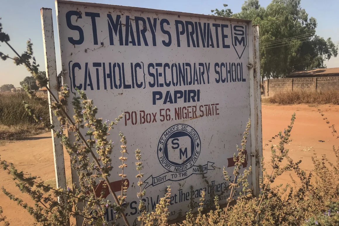 100 estudiantes secuestrados, son liberados en Nigeria, pero se mantienen cautivos otros más
