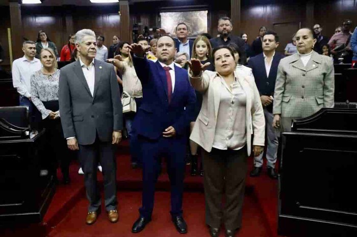 75 Legislatura toma protesta al Cabildo de Irimbo