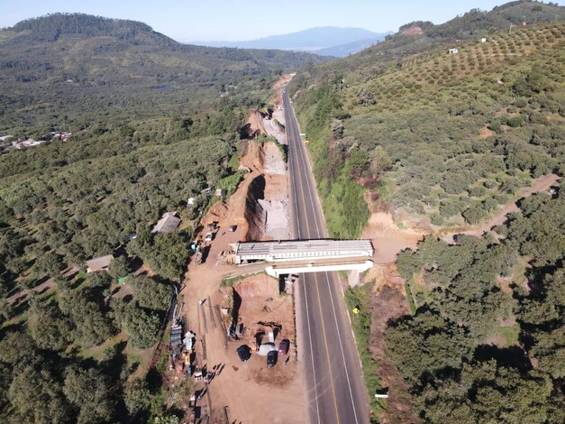 A 90 por ciento, avance en rehabilitación de vías carreteras estatales con obra