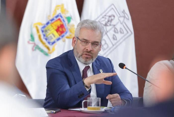 A los delincuentes se les combate con la ley y la fuerza, no con diálogo y complicidad: Bedolla