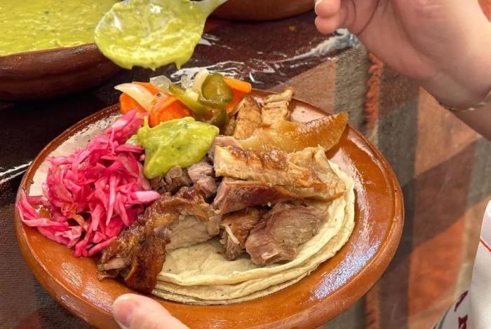 Abre Michoacán convocatoria para certificación de las carnitas: Bedolla