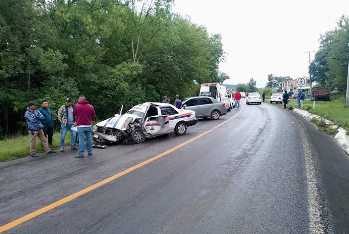 Accidente en la carretera Morelia-Zacapu deja un taxista herido