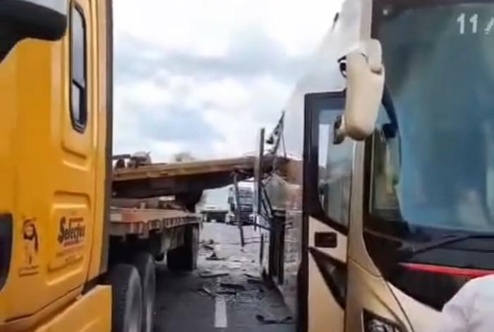 Accidente múltiple en la Caseta de Ocotlán con saldo de 27 lesionad0s