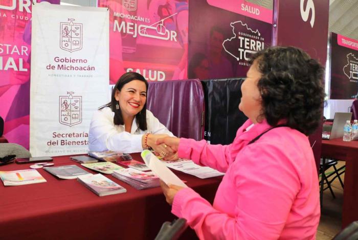 Acerca Sedebi programas del Bienestar a Lagunillas y Tzintzuntzan