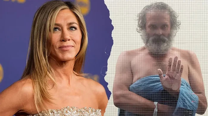 Acosador de Jennifer Aniston se presenta a la corte semidesnudo; juez ordena una evaluación mental