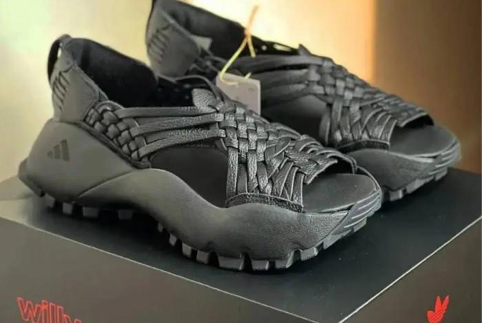 Adidas se disculpa por el plagio de huaraches oaxaqueños