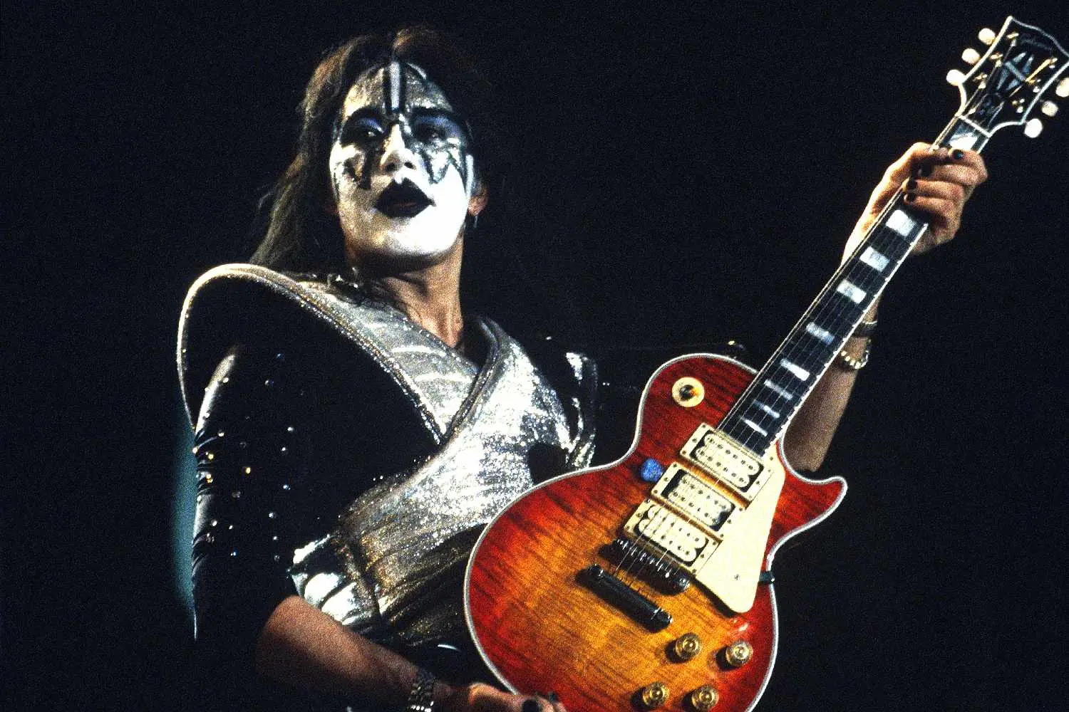 ¡Adiós leyenda! Fallece a los 74 años Ace Frehley, guitarrista principal y miembro fundador de KISS