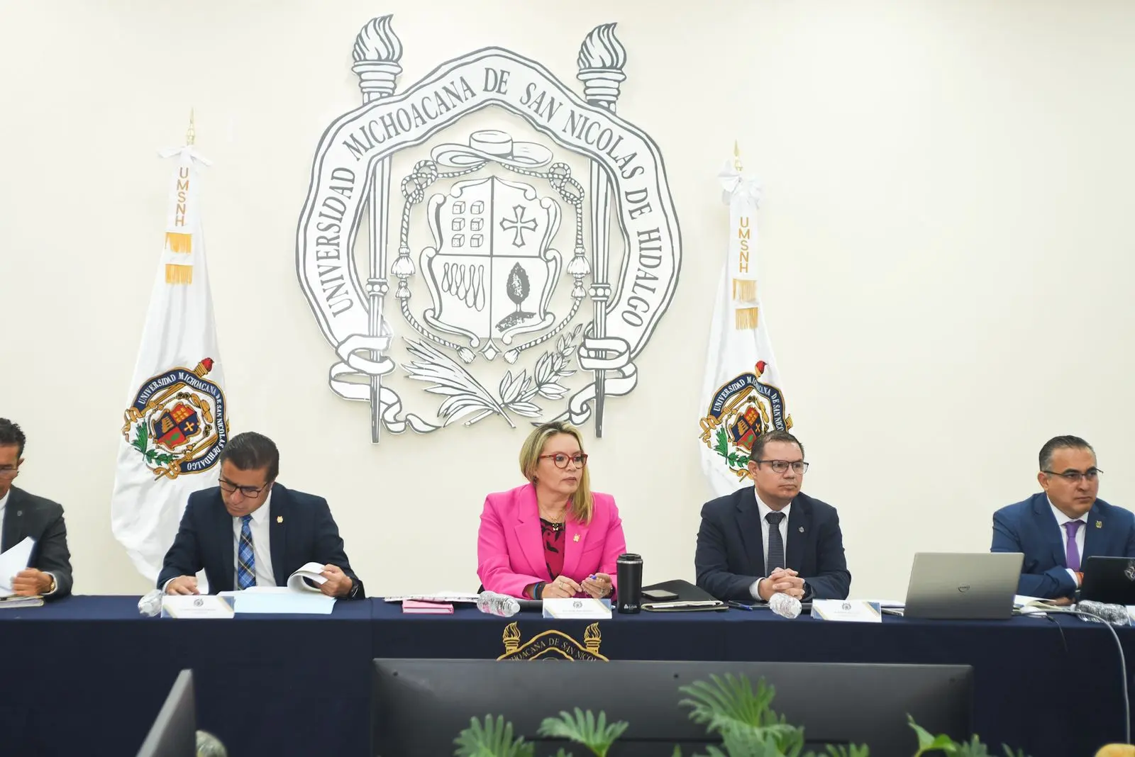 Administración de Yarabí Ávila hace justicia a docentes, iniciará proceso para que plazas interinas transiten a definitivas