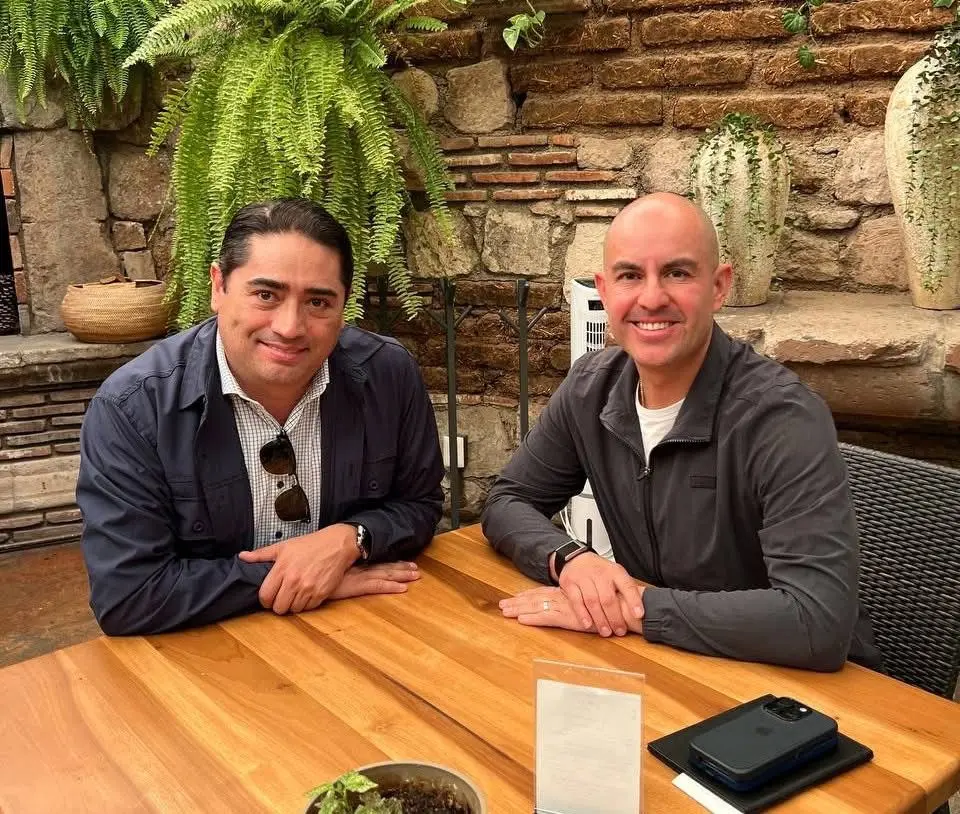 Adolfo Torres entabla reunión con dirigentes del PAN a favor de los morelianos