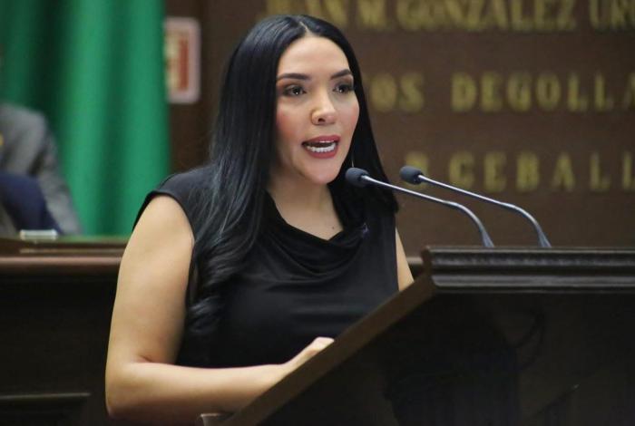 Adriana Campos promueve fortalecer la protección de migrantes