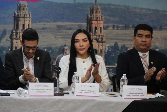 Adriana Campos reitera apoyo legislativo a migrantes en la instalación del Consejo 2025-2028