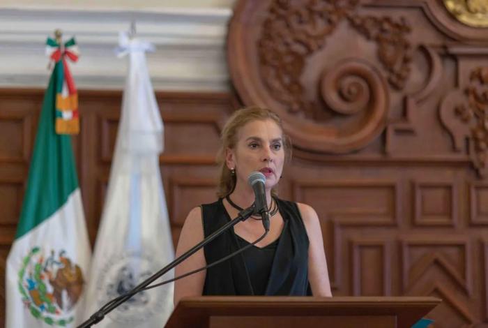 Advierte Gutiérrez Müller denuncias contra quienes aseguraron que cambió su residencia a España