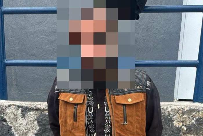 Agarran a hombre que decía estar armado, en azotea