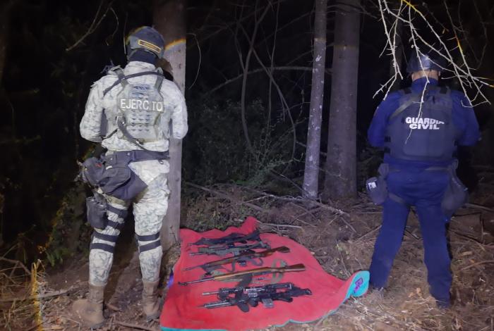 Agentes federales y estatales aseguran en Pátzcuaro 6 fusiles: SSP