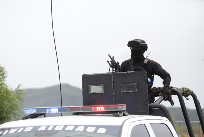 Agentes federales y estatales mantienen acciones operativas en regiones de Jiquilpan y Apatzingán