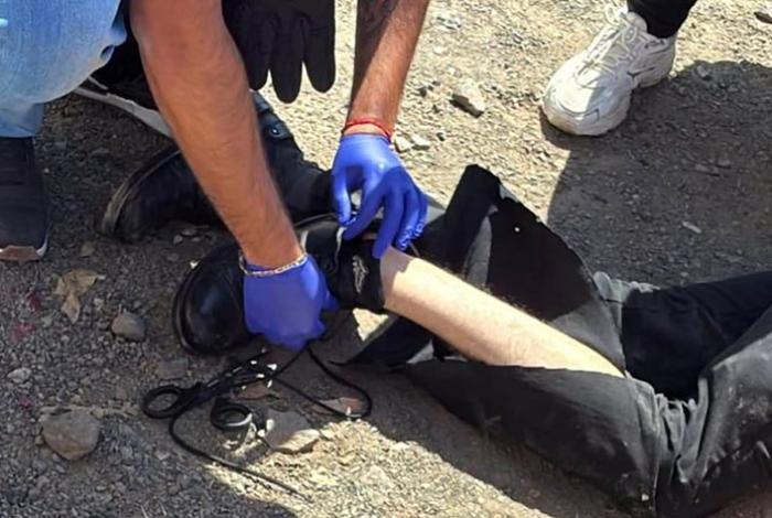 Al caer de una plataforma del tren para cruzar al otro lado, joven se fractura la pierna, en Morelia