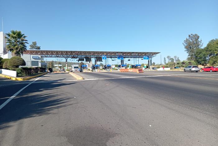 Al momento, libre tránsito en autopistas de Michoacán; caseta de Panindícuaro, sin cobro de peaje