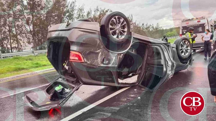 Alcaldesa de Coeneo se accidenta en la autopista de Occidente México-Guadalajara