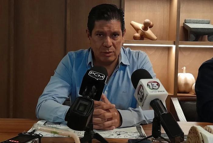 Alcaldesa de Queréndaro, trabaja a distancia con su equipo