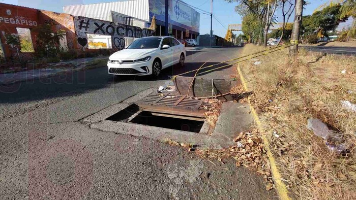 Alcantarillas dañadas han provocado accidentes vehiculares, en Morelia