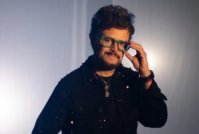 Aleks Syntek recuerda encuentro con Shakira, es “muy coqueta”; dice