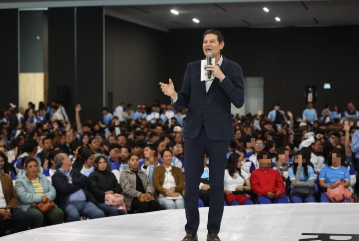 Alerta Alfonso Martínez a la niñez sobre riesgos en las redes sociales