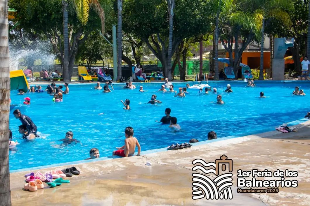 Alexis Velázquez destaca éxito turístico en el segundo día de la 1er Feria de los Balnearios en Huandacareo