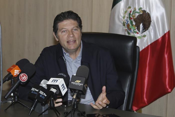 Alfonso Martínez acusa a Morena de desmantelar el IEM y querer árbitros “a modo”