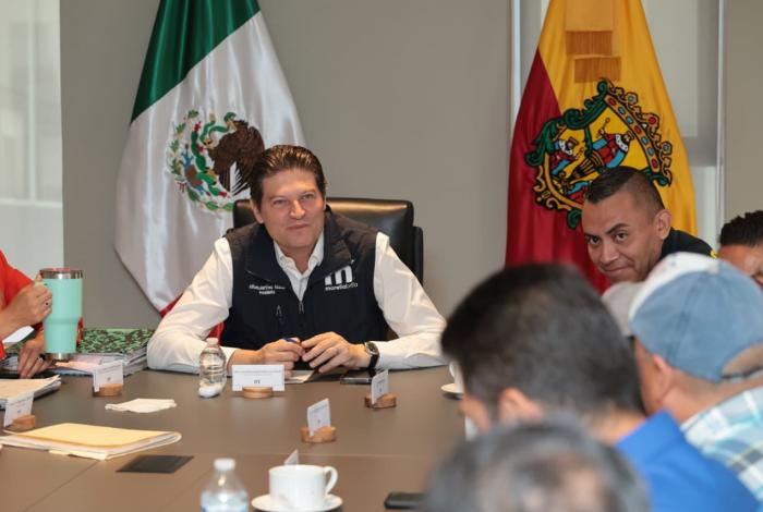 Alfonso Martínez y líderes taxistas estrechan comunicación para mejorar movilidad en Morelia