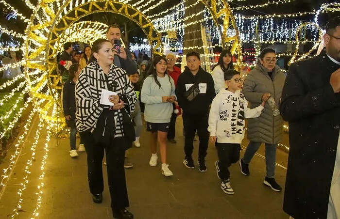 Alma Mireya González da inicio a las posadas en Quiroga