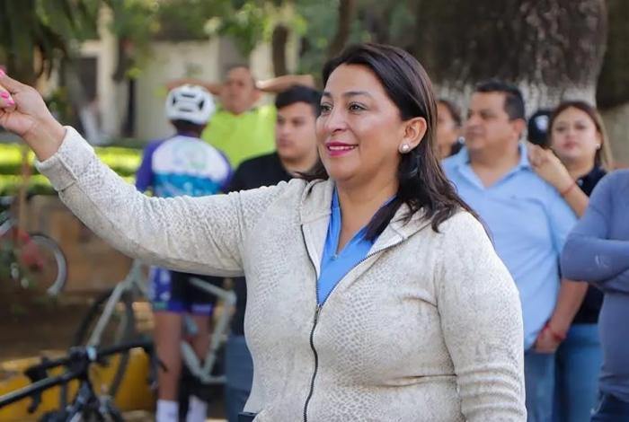 Alma Mireya González invita a celebrar el Día del Padre y participar en carrera atlética el próximo sábado