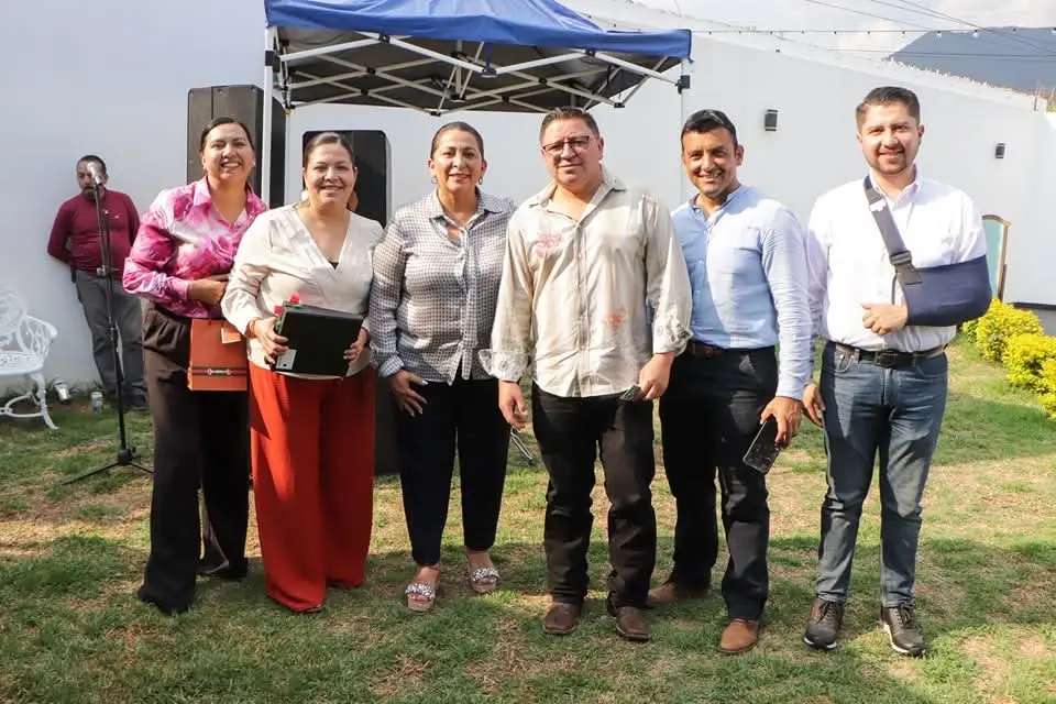 Alma Mireya González rinde homenaje a maestras y maestros de Quiroga por su vocación y compromiso