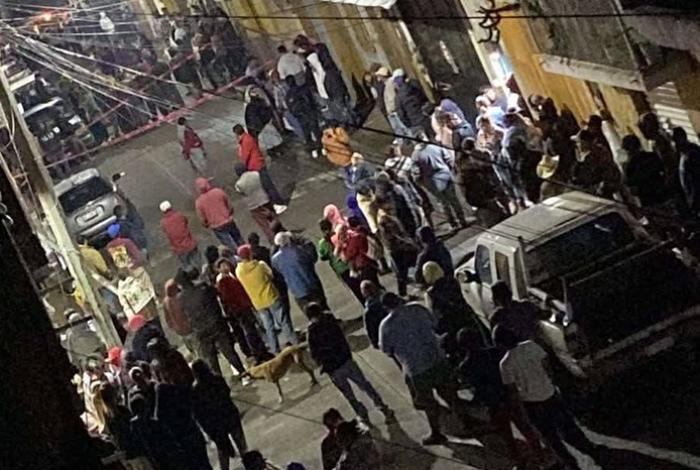 Antes de ser linchado, así interrogaron pobladores de Cherán a presunto implicado en asesinato de un comerciante