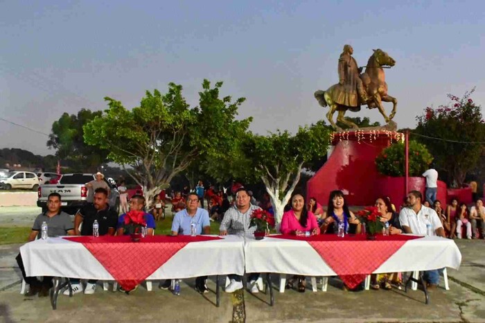 Anuncia Manuel Esquivel Remodelación de la Plaza Principal, Reubicación del Monumento al General Morelos y Letras Turísticas en Acalpican de Morelos