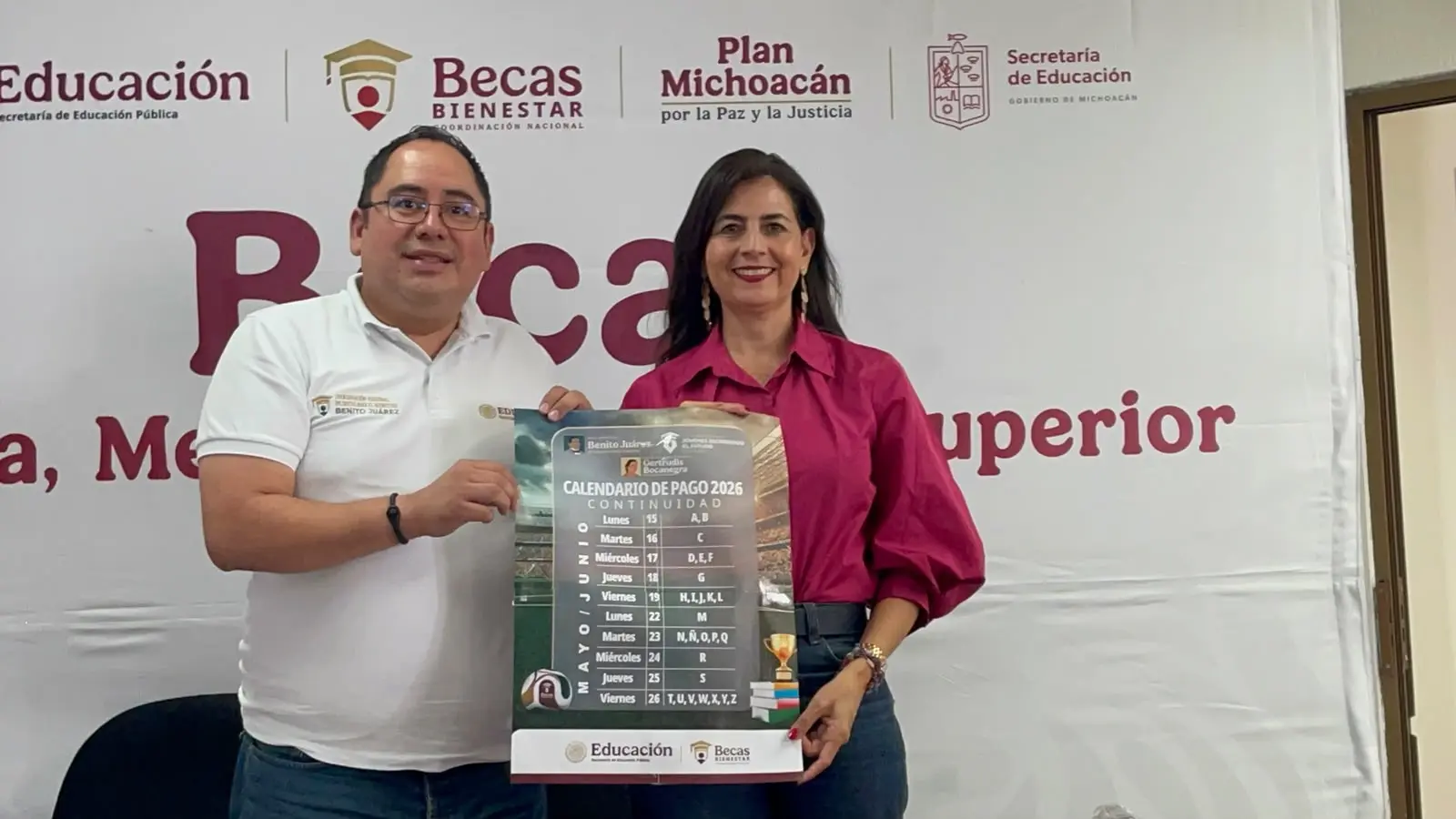 Anuncian calendario de pagos de Becas Benito Juárez del 15 al 23 de junio en Michoacán
