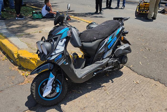 Aparatoso accidente en Zamora deja un lesionado; el responsable escapó