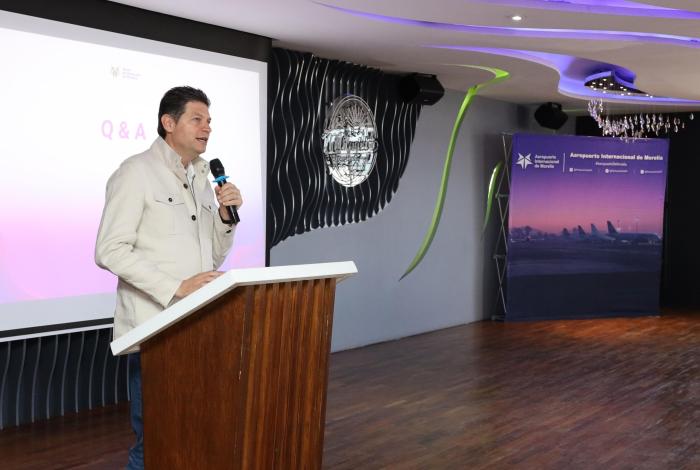 Apoya Alfonso Martínez crecimiento y nuevas rutas del Aeropuerto de Morelia