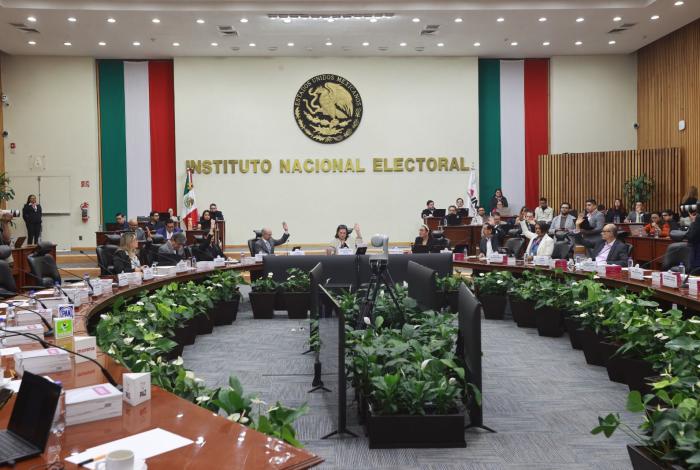 Aprueba INE designación de consejerías del IEM, pero deja vacante la presidencia