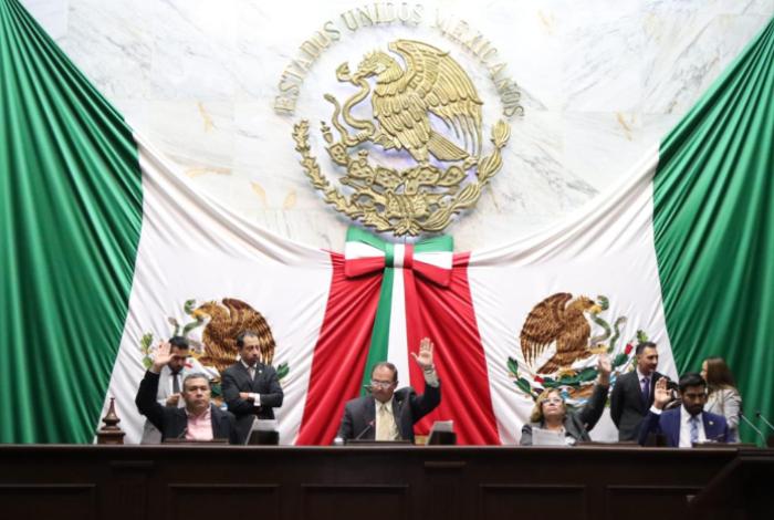 Aprueban reformas contra el abandono y el maltrato hacia personas mayores en Michoacán