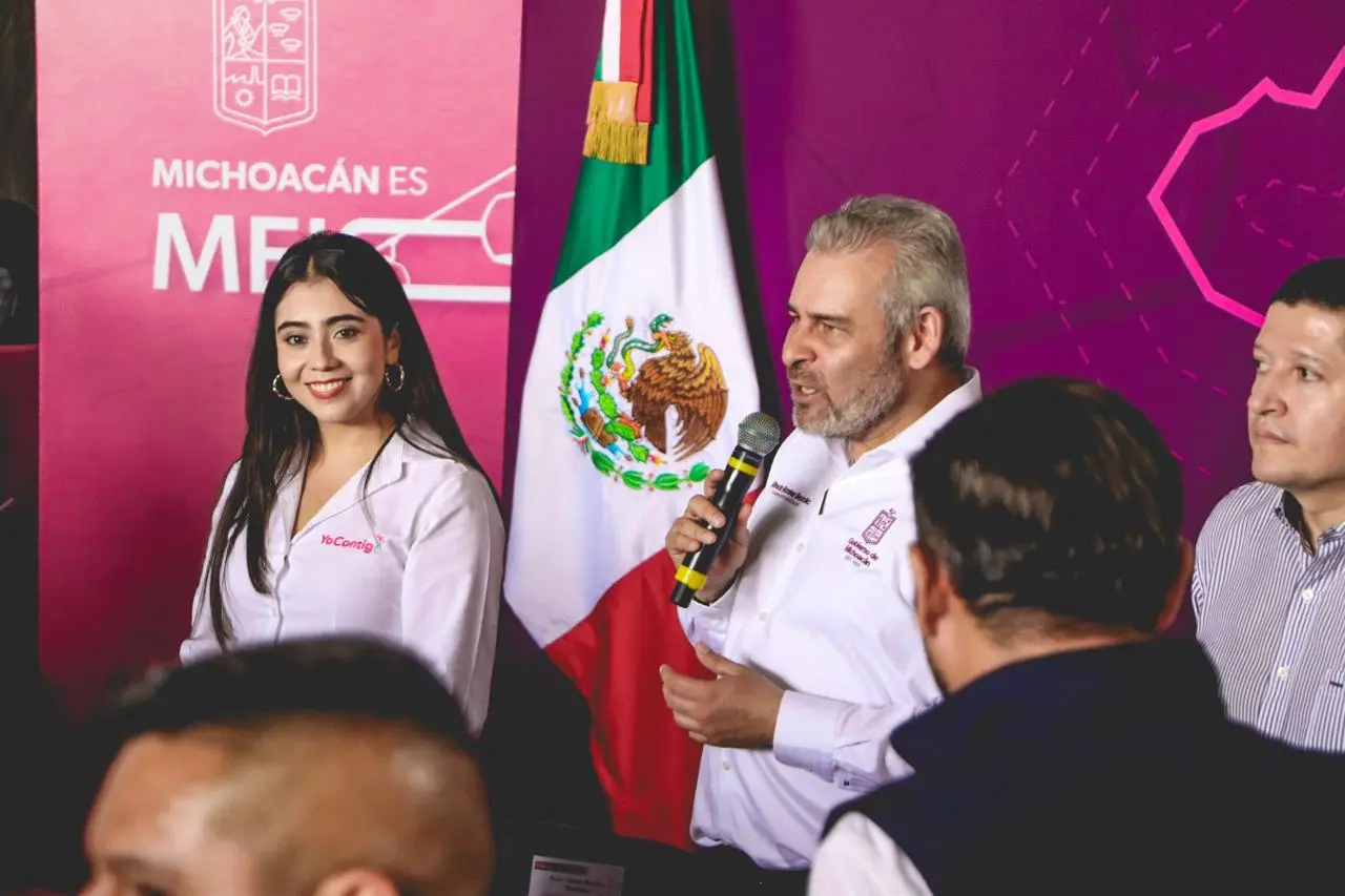 Ario recibe al gobernador Alfredo Ramírez Bedolla y fortalece la atención ciudadana con audiencia pública y obra carretera