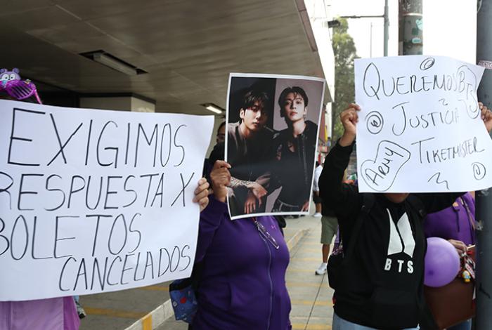 ARMYS mexicanas marchan en la CdMx; exigen claridad ante "abusos" en venta de boletos para BTS