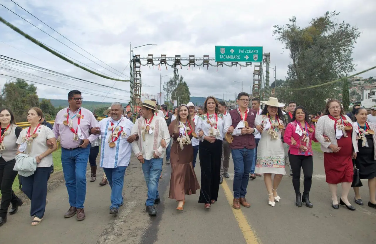 *Arranca con gran éxito la XXII Feria de la Silla en Opopeo*