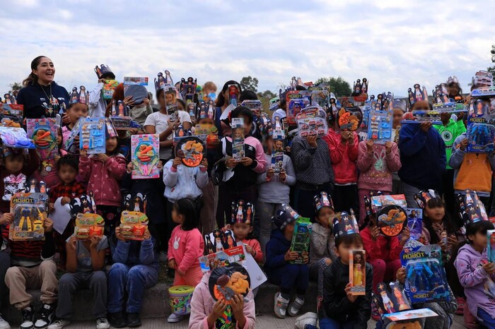 Arranca entrega de juguetes por Día de Reyes Magos