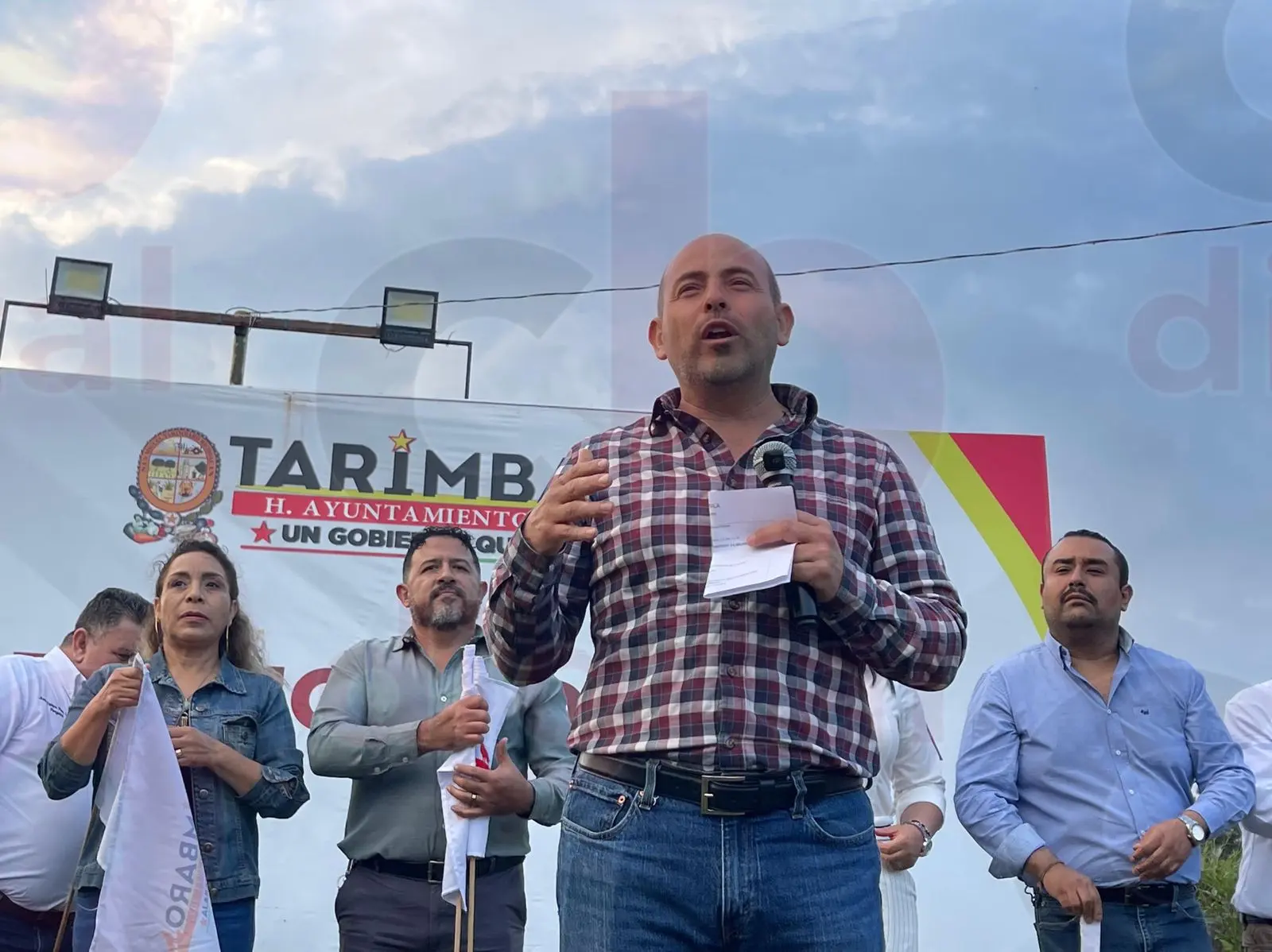 Arranca Eric Gaona obra de rehabilitación en cancha deportiva de Fraccionamiento Terranova