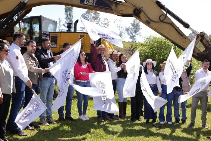 Arranca programa para construir 57 mil casas para quien no tiene prestaciones "pero es gente trabajadora"