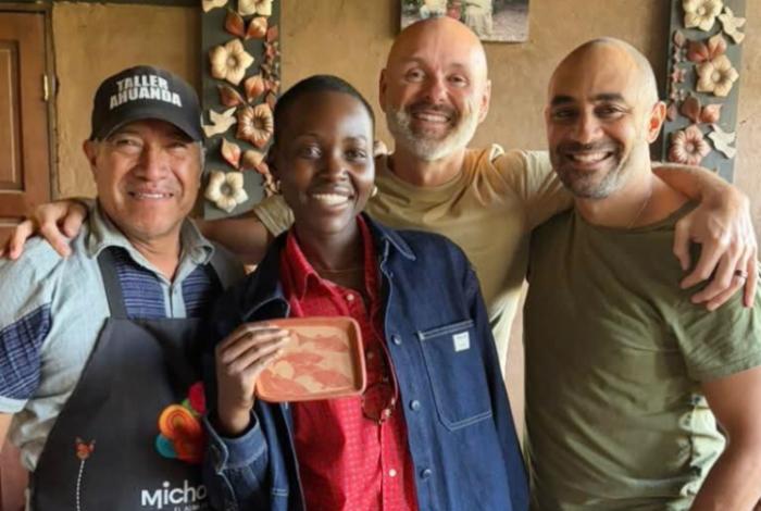 Artesanía de Michoacán conquista a la actriz Lupita Nyong'o: Sectur
