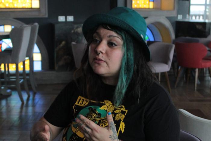 Artista mexicana relata como son las redadas contra migrantes en California, EUA