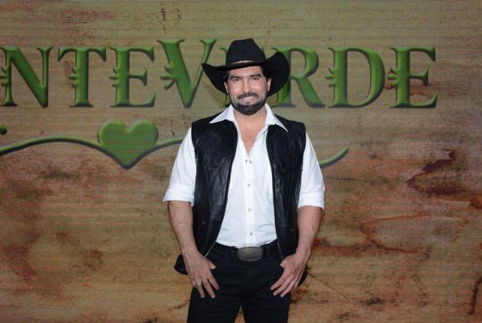 Arturo Carmona responde a críticas de Alicia Villarreal