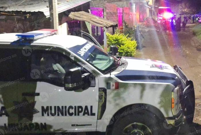 As3sin4n a un hombre en la 28 de Octubre, en Uruapan