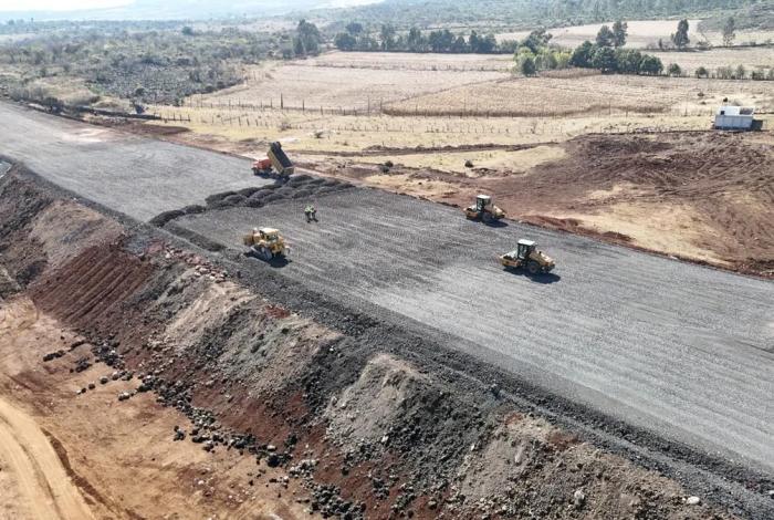 Asegura Aguirre que conforme al calendario, se ha cumplido con el pago de obras multianuales